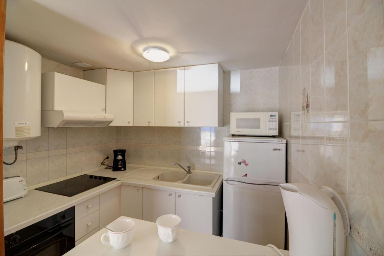 Global Immo 3278 Platja Apartman Roses Kültér fotó