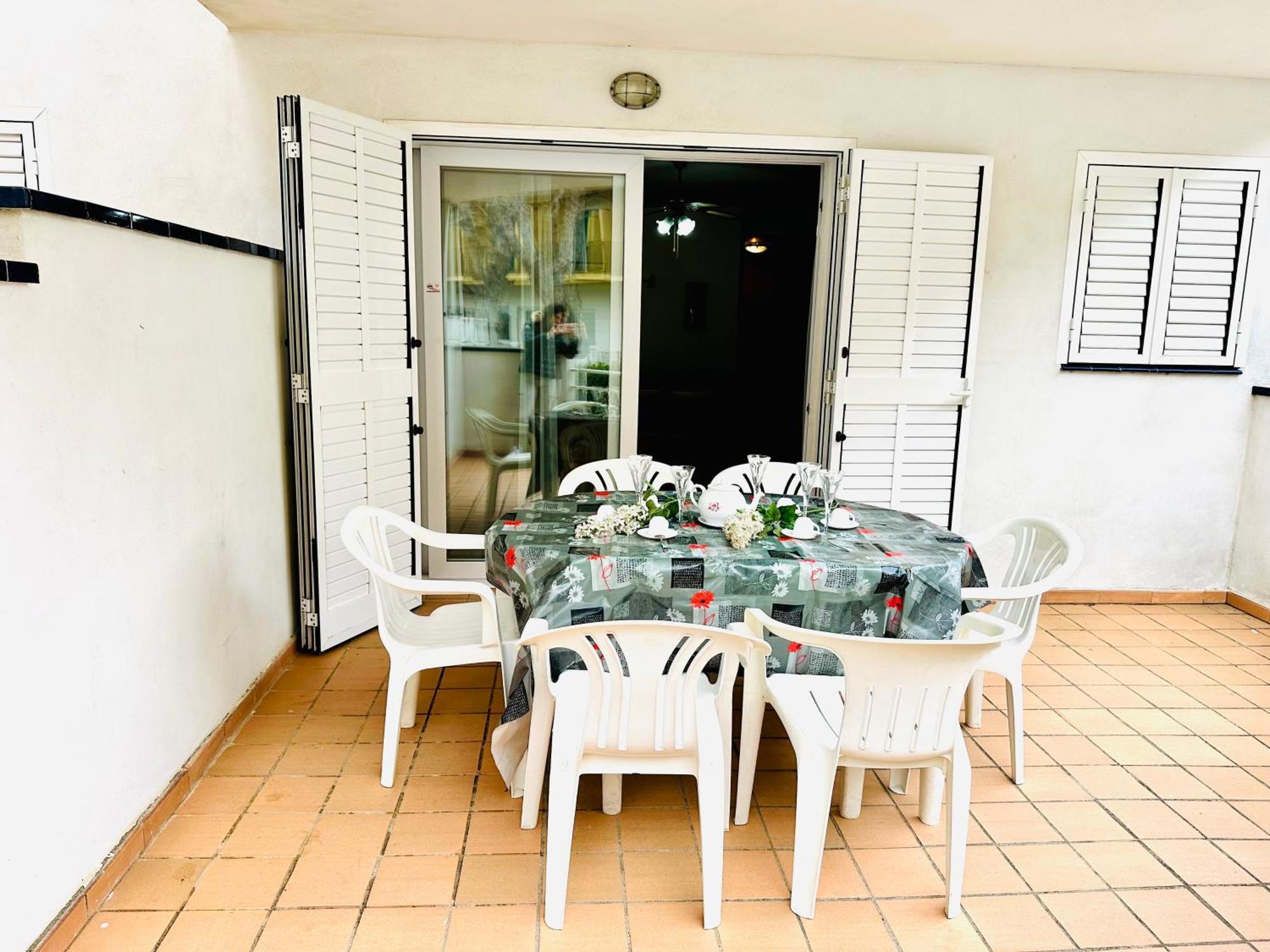 Global Immo 3278 Platja Apartman Roses Kültér fotó